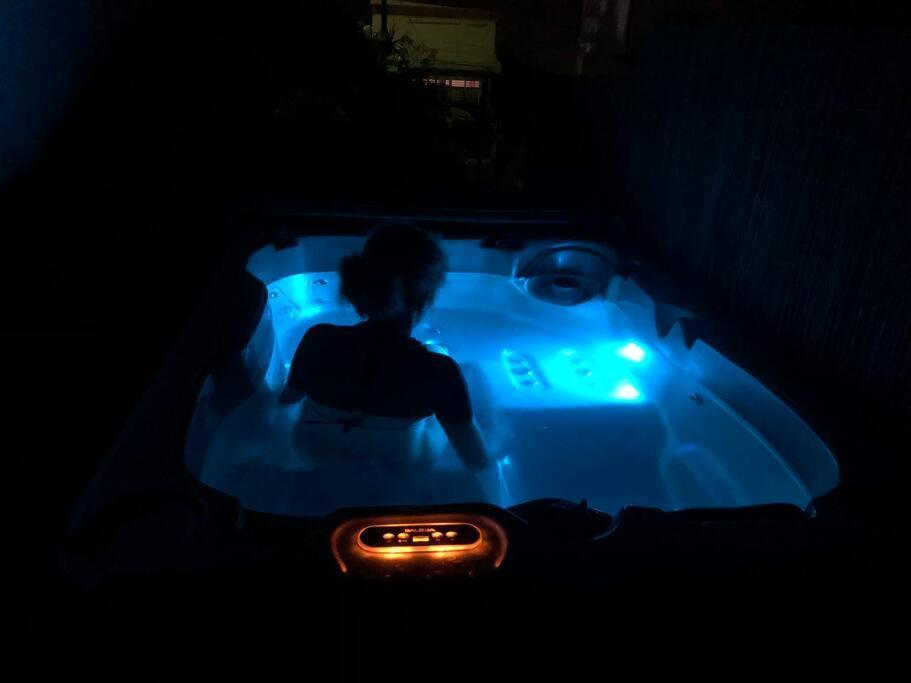 Logement Dans Un Lieu Calme Et Verdoyant A Proximite De Tout Avec Jacuzzi!!! Бас-Тер Экстерьер фото